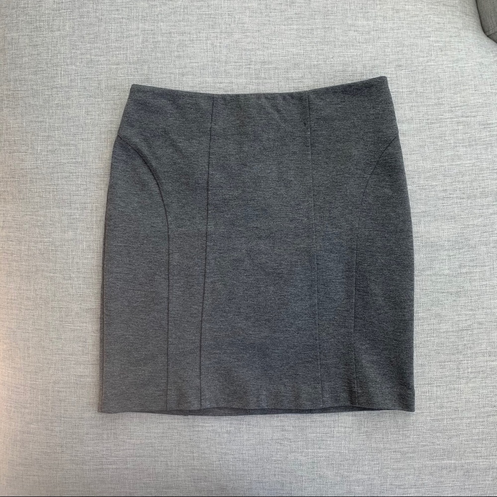 New York & Company gray skirt size 6